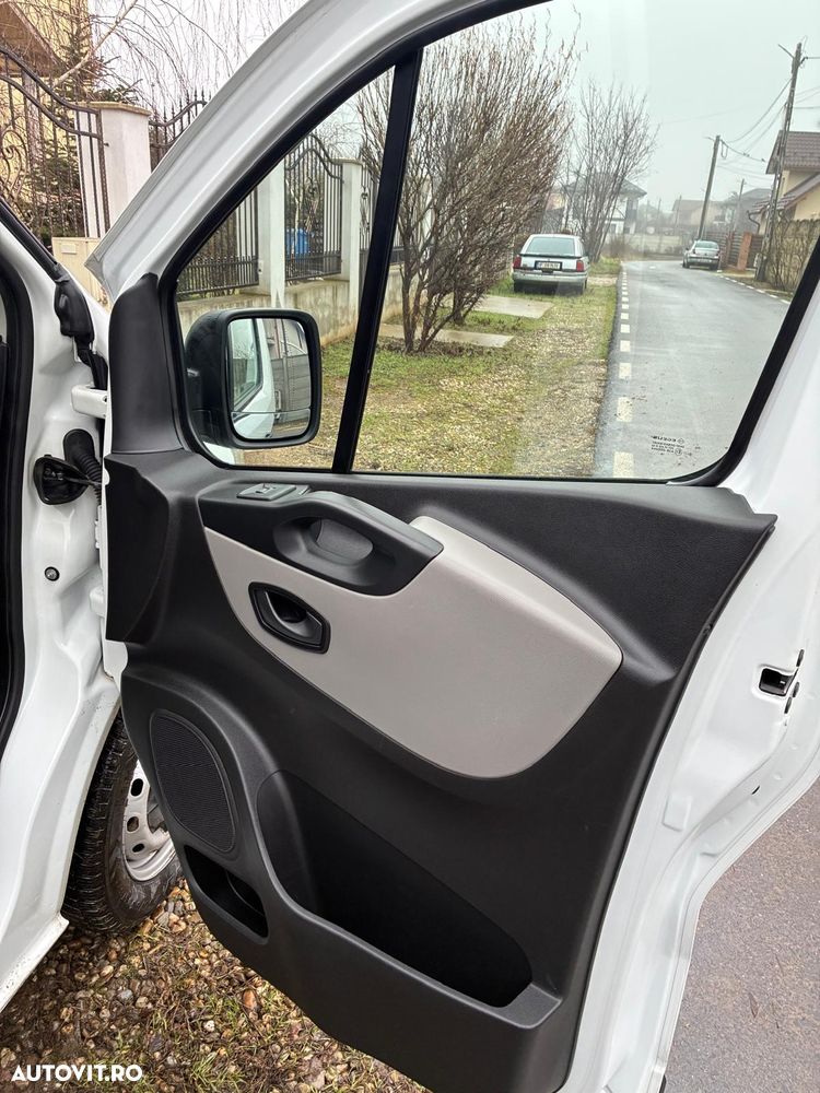 Renault Trafic - 21