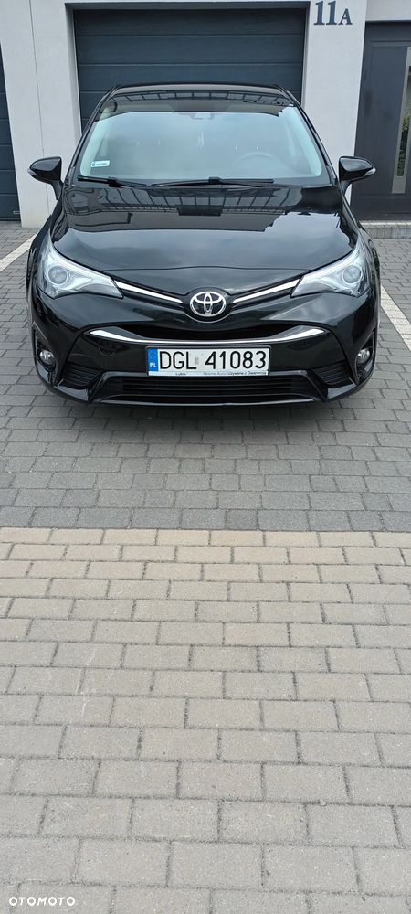 Toyota Avensis 1.8 Premium - 13