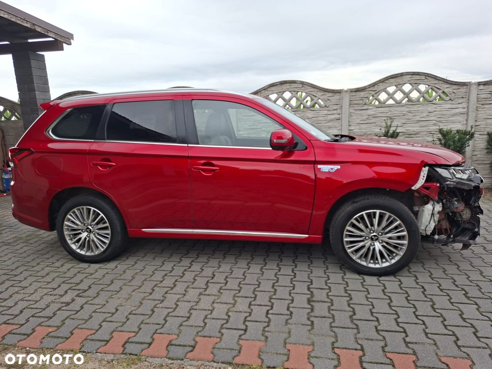 Mitsubishi Outlander 2.4 4WD Diamant+ - 1