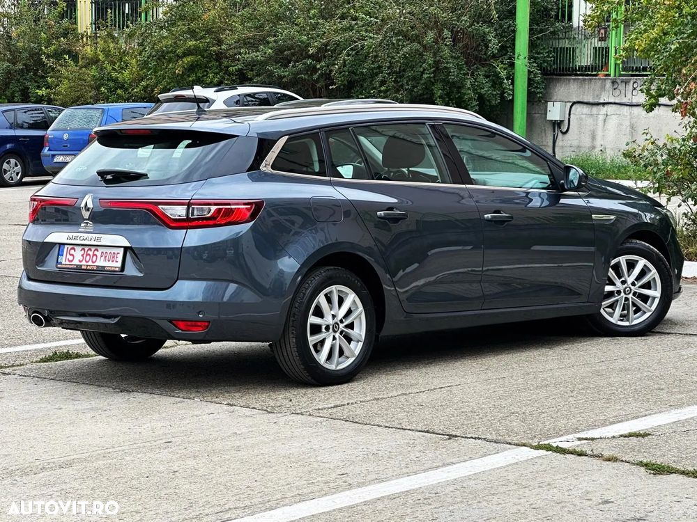 Renault Megane Blue dCi 116 Zen - 4