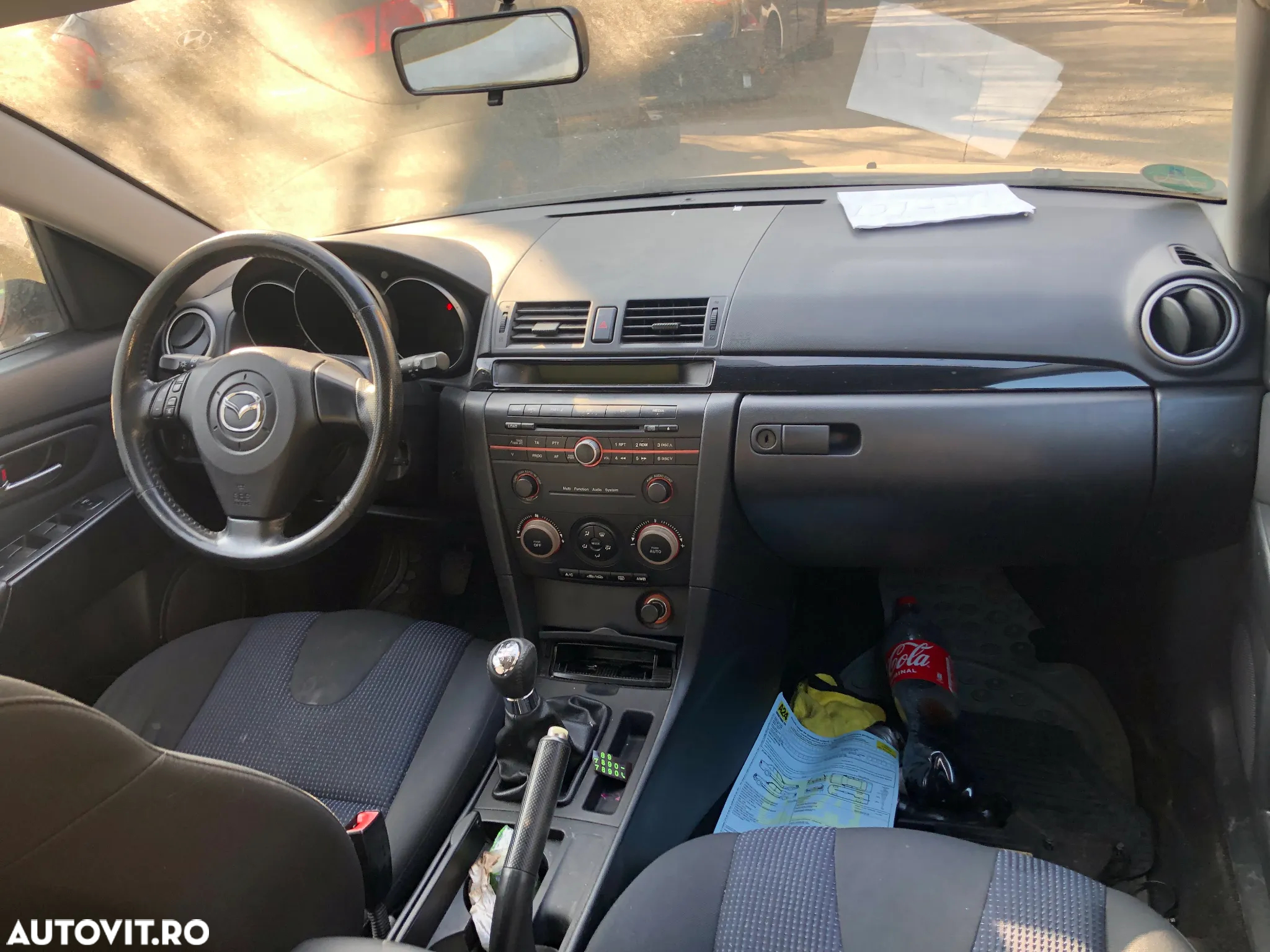 Dezmembrez Mazda 3 1.6 diesel 2006 gri - 7