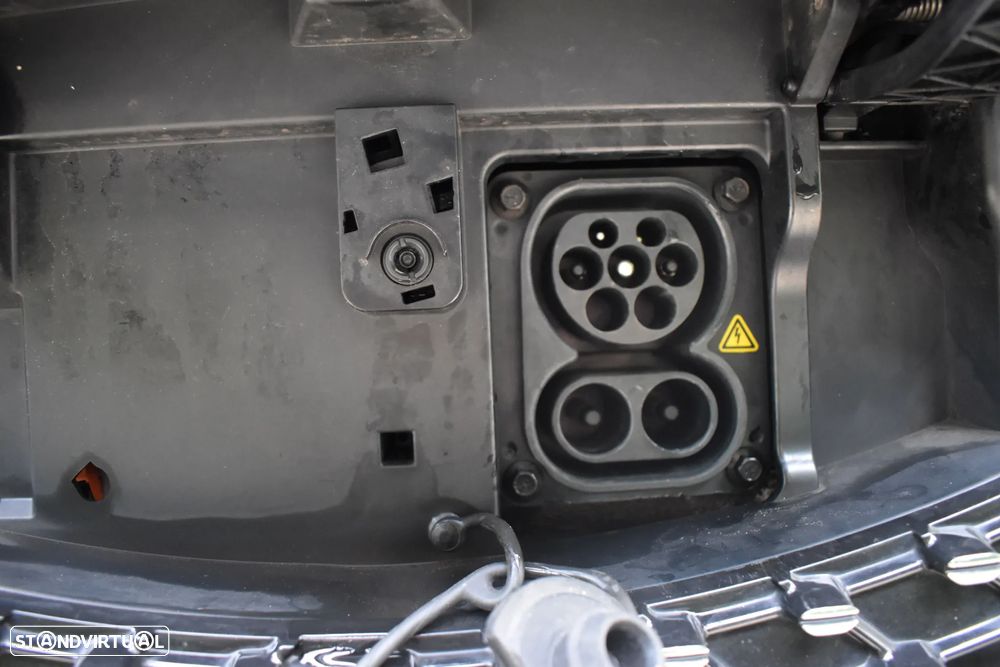 MG ZS EV 44.5 kWh Luxury - 23