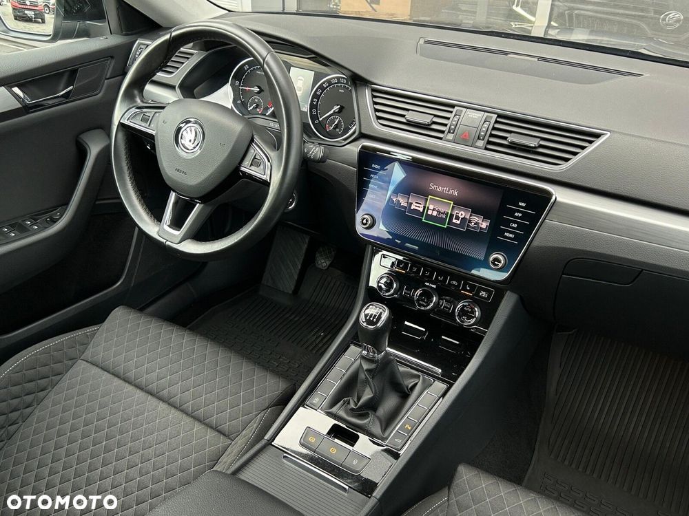 Skoda Superb 2.0 TDI Style - 17