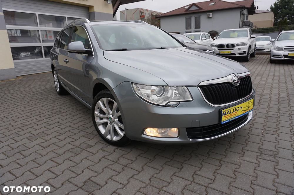 Skoda Superb 2.0 TDI DSG FAMILY - 3