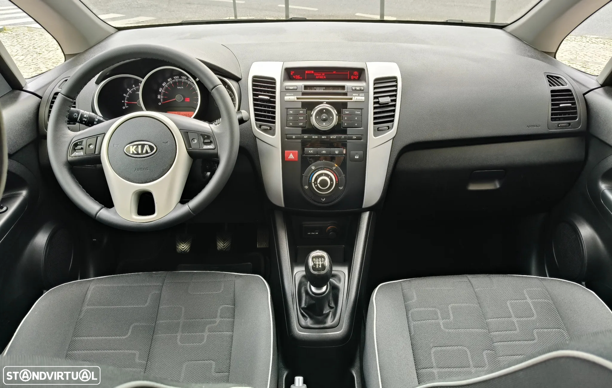 Kia Venga 1.4 CRDi EX ISG - 22