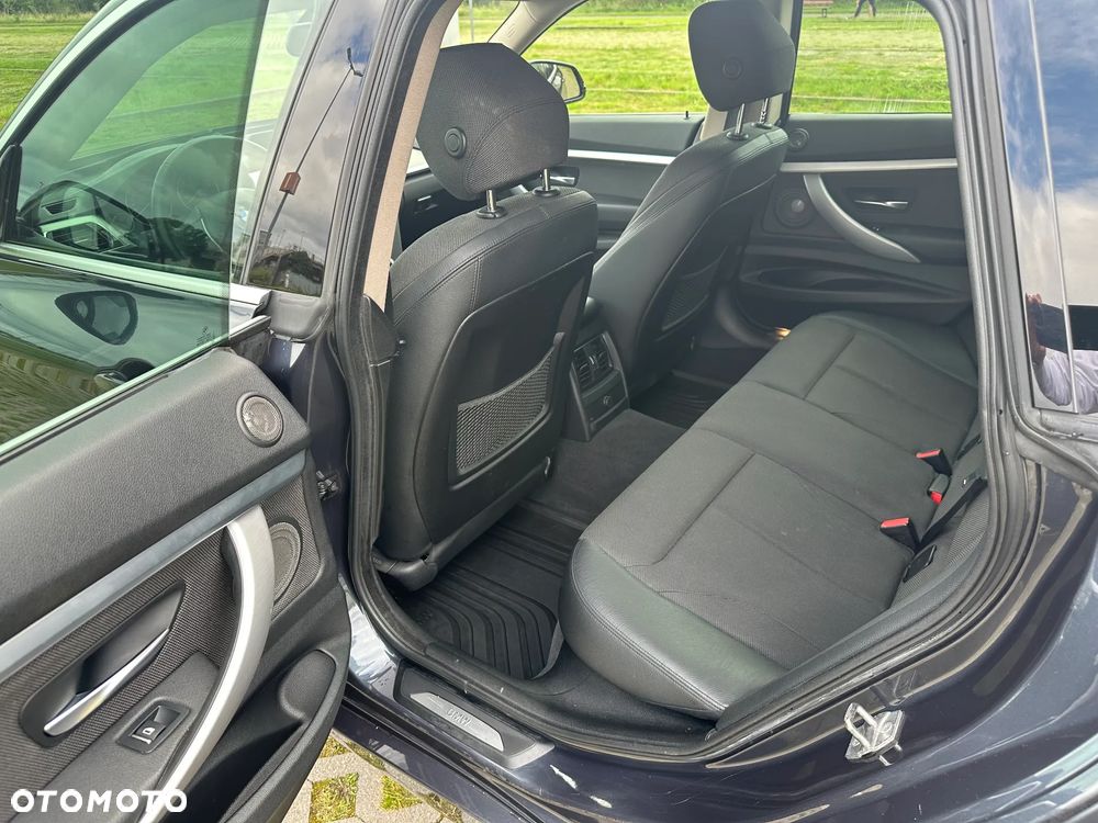 BMW 3GT 320i Sport Line - 11