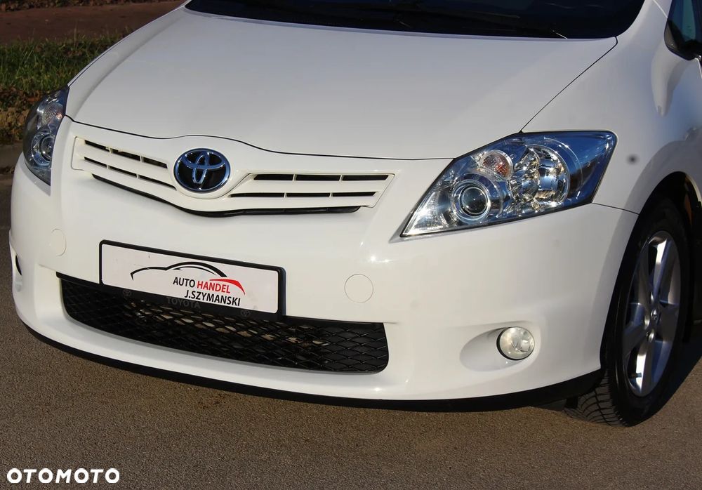 Toyota Auris 1.6 Executive - 13