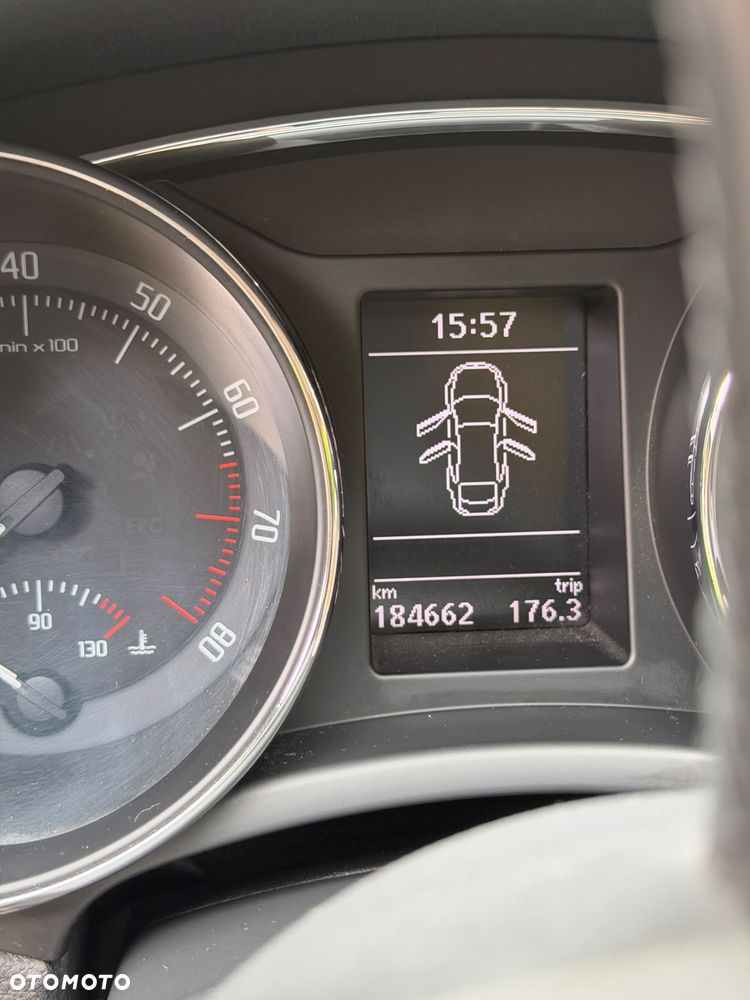 Skoda Superb 2.0 TSI Business DSG - 14