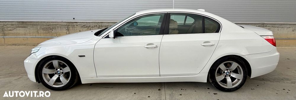 BMW Seria 5 520d Edition Exclusive - 6