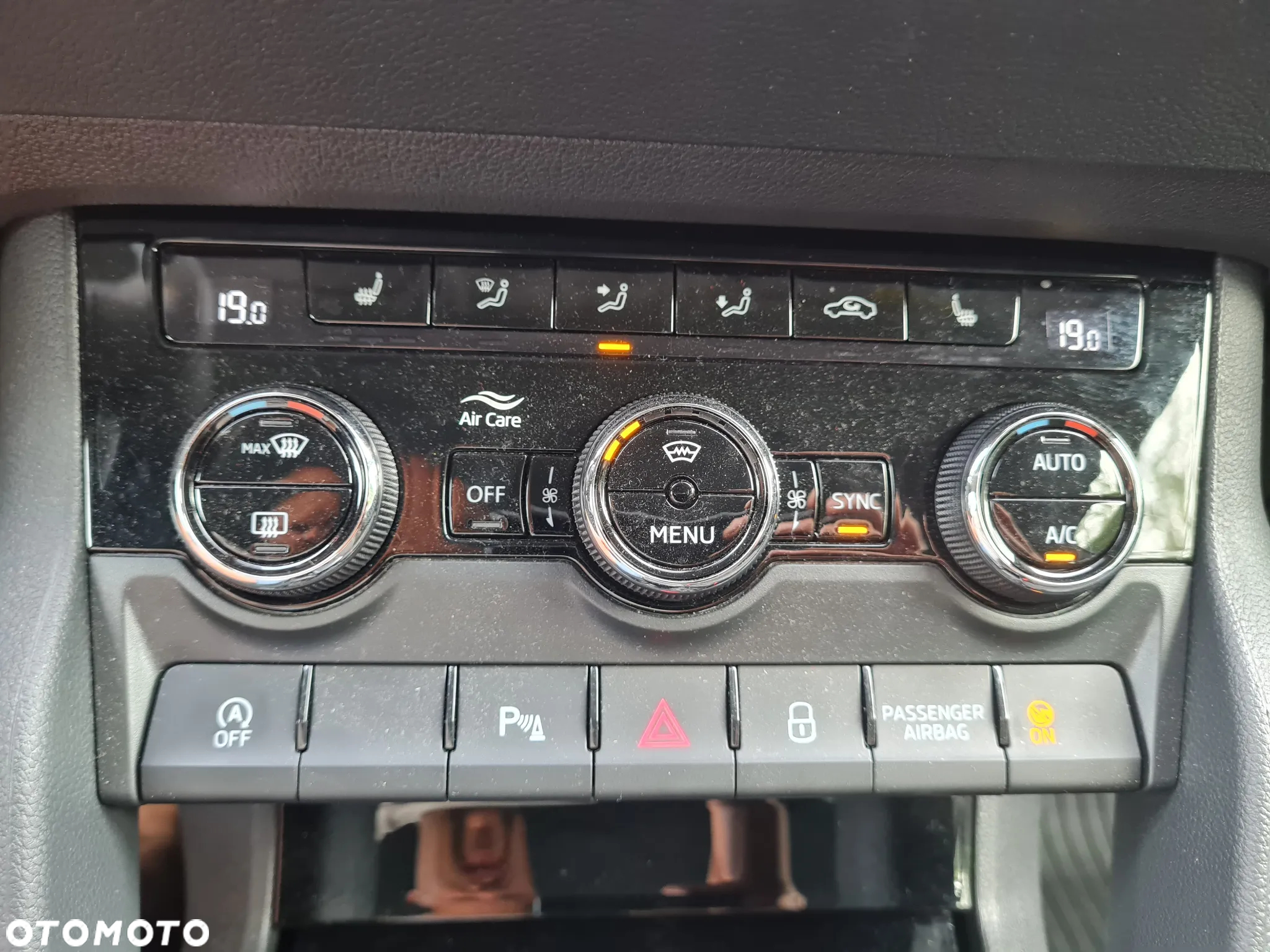 Skoda Karoq 1.5 TSI ACT 4x2 Style DSG - 14