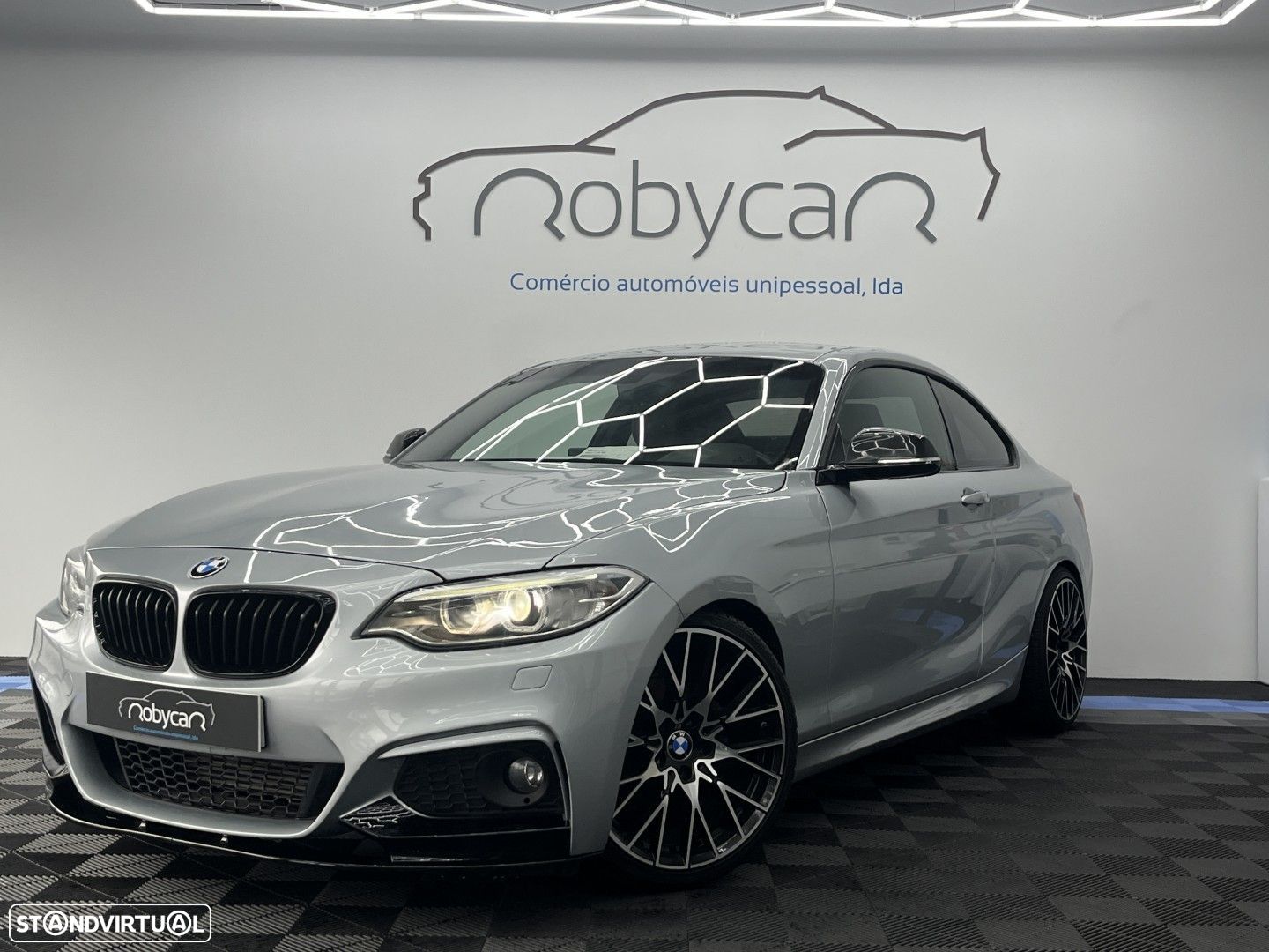 BMW 218 - 1