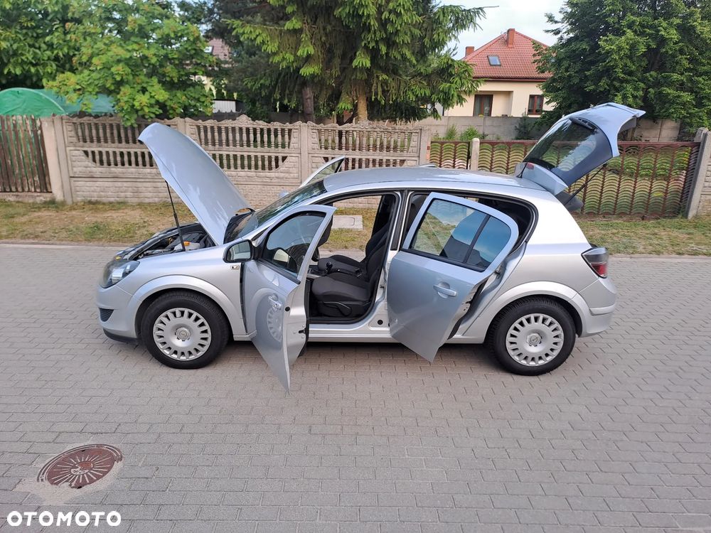 Opel Astra 1.6 - 16