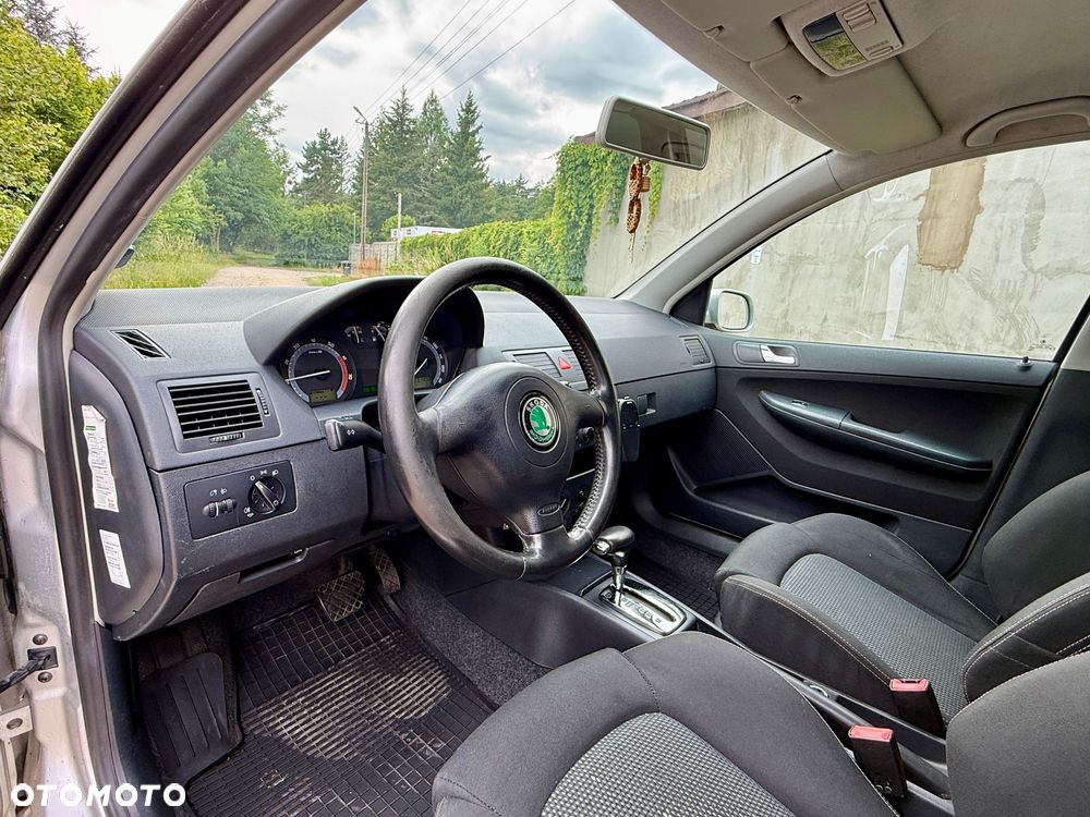Skoda Fabia 1.4 16V Automatik Sport - 22