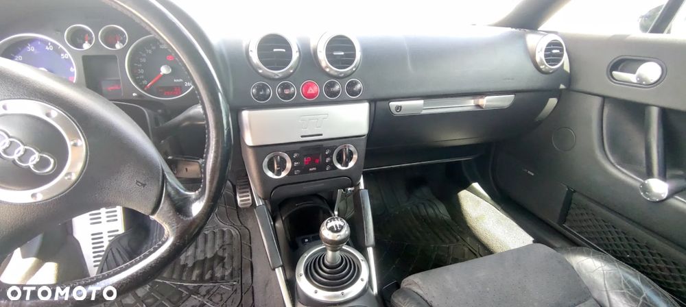 Audi TT Coupé 1.8T - 9