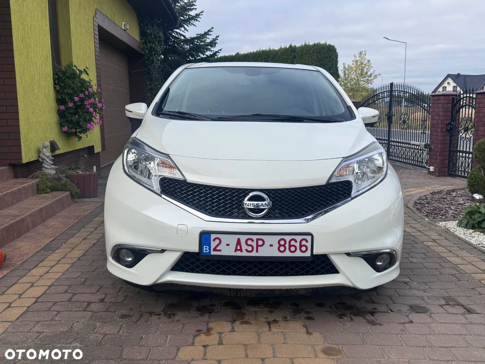 Nissan Note 2014 photo 2