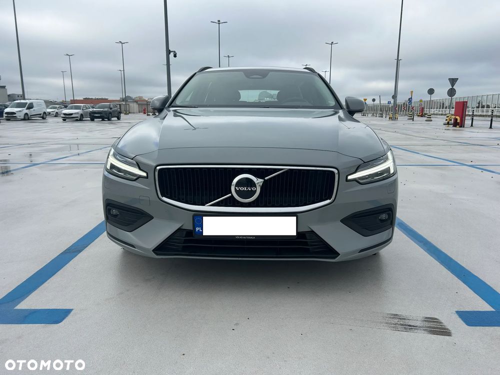 Volvo V60 2024 photo 2