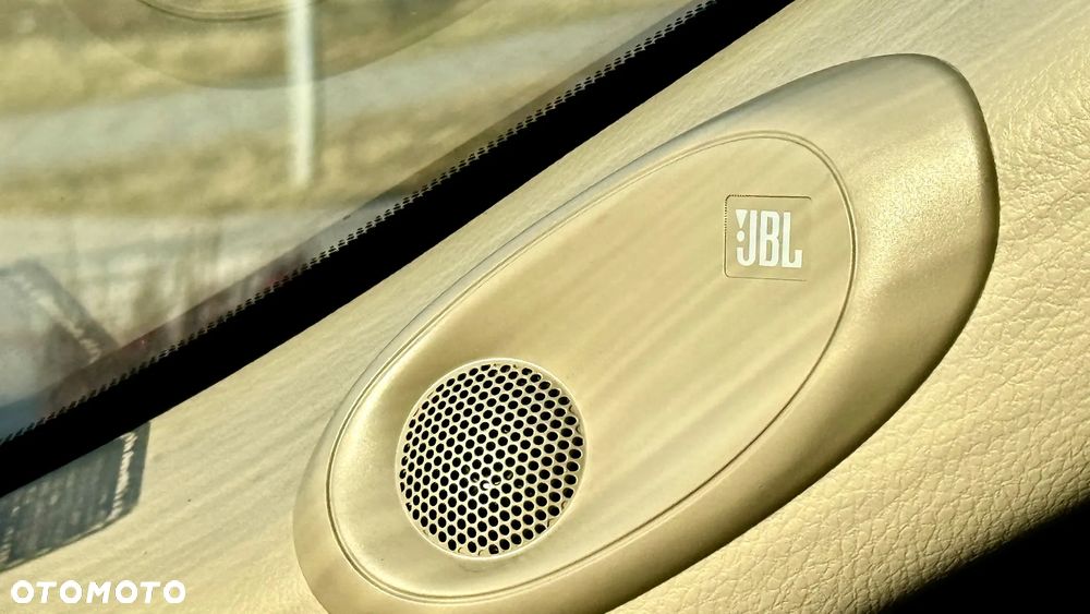 Toyota Camry 2.5 Hybrid Executive CVT - 28