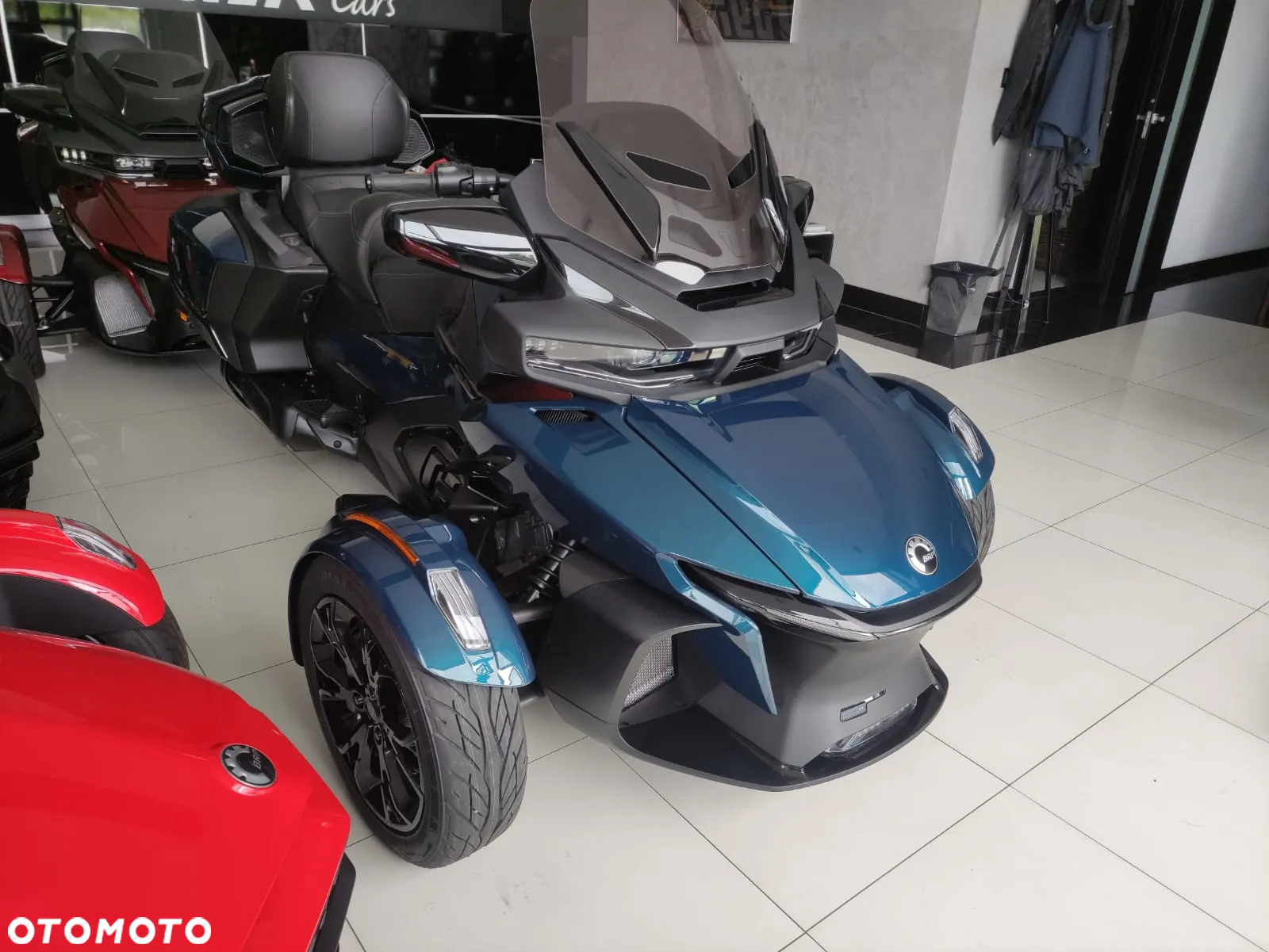 Can-Am Spyder - 6