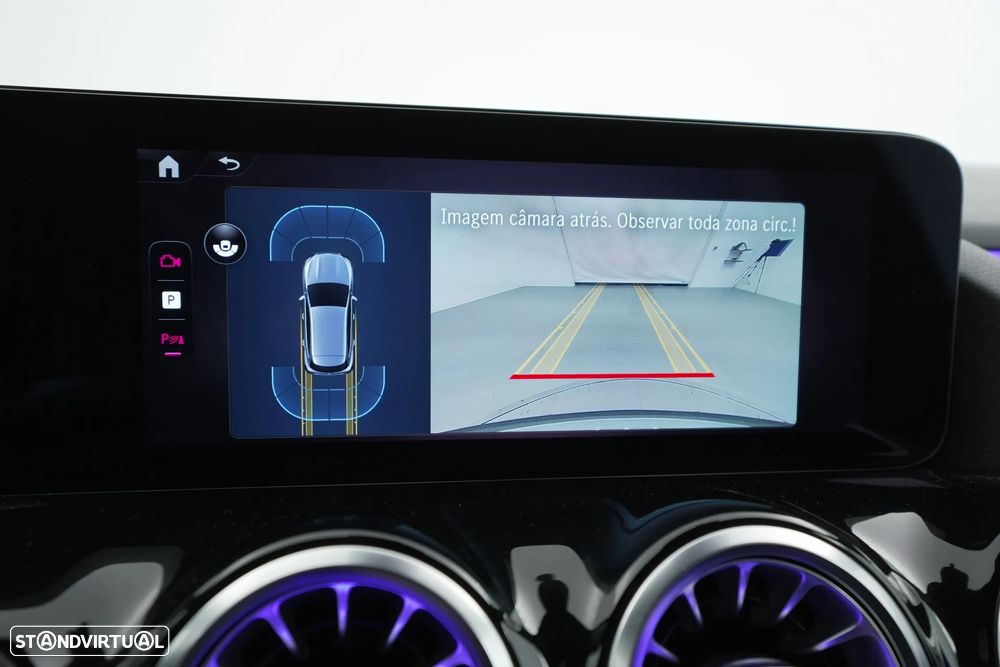 Mercedes-Benz GLA 180 d AMG Line - 16