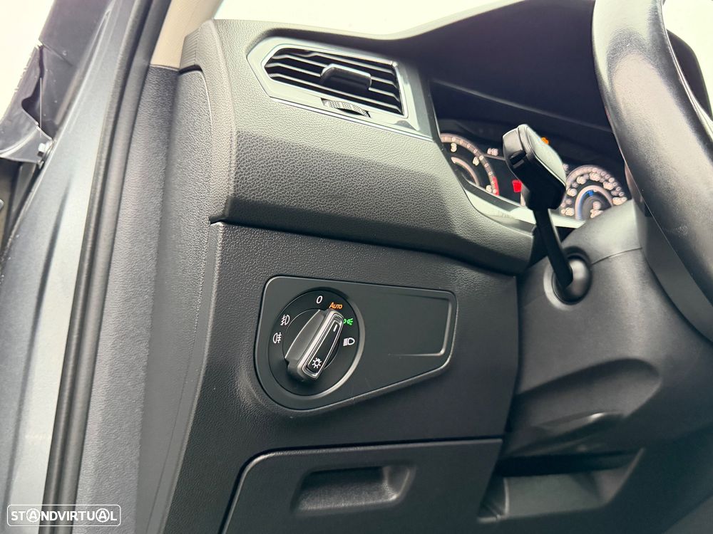 VW Tiguan Allspace 2.0 TDI Highline DSG - 37