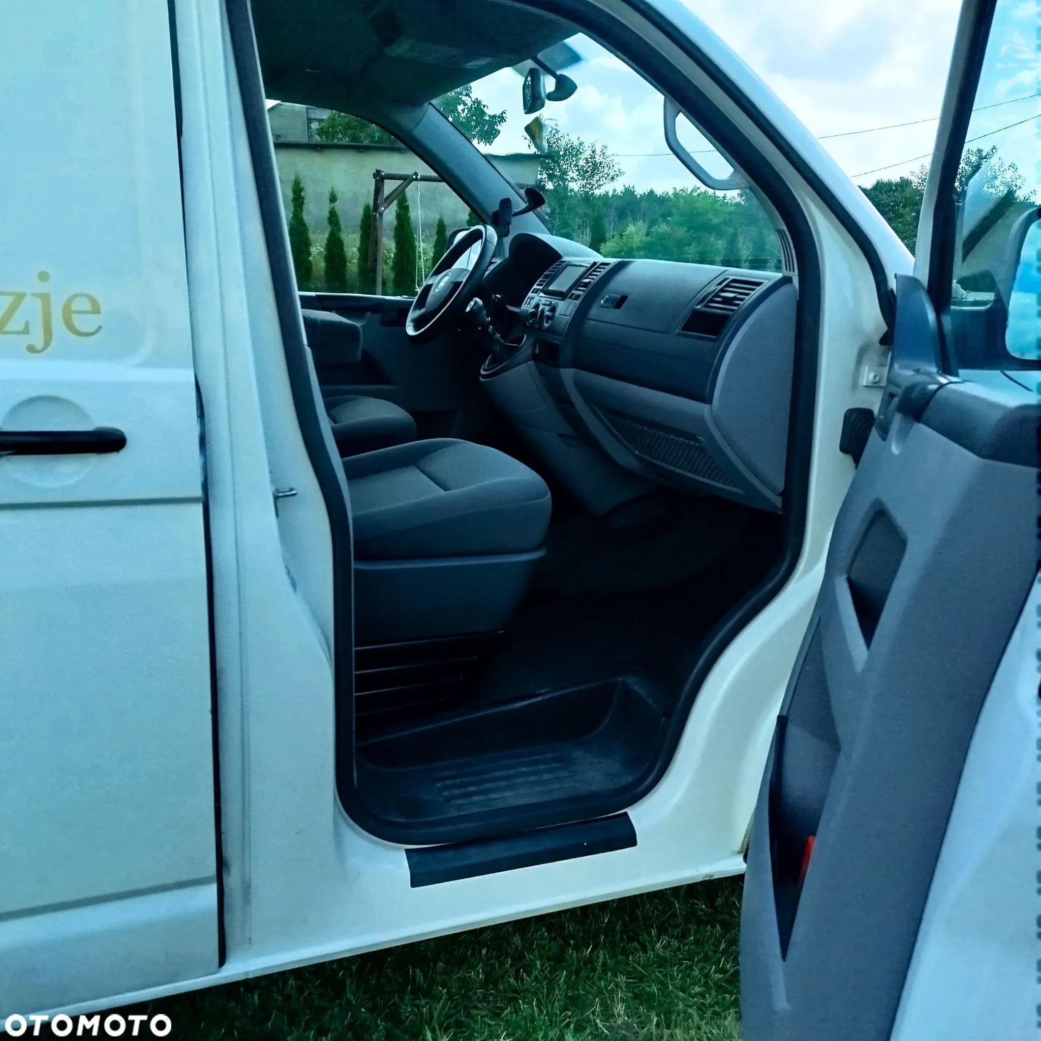 Volkswagen Transporter - 11