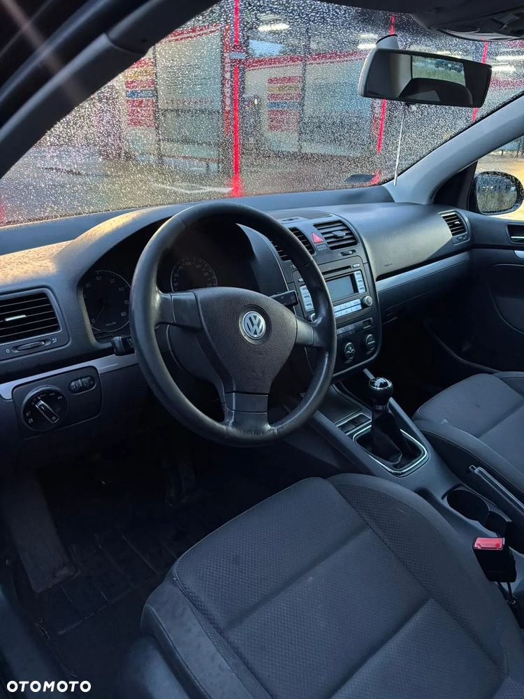 Volkswagen Golf V 1.6 FSI Comfortline - 3