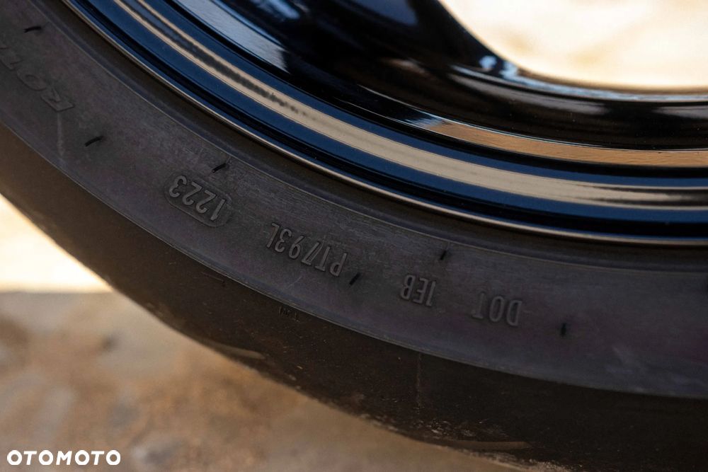 Triumph Trident - 33