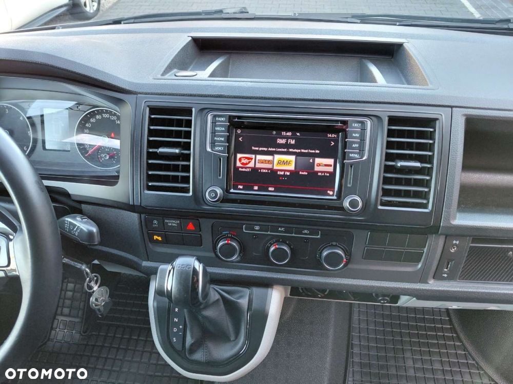 Volkswagen Transporter - 22