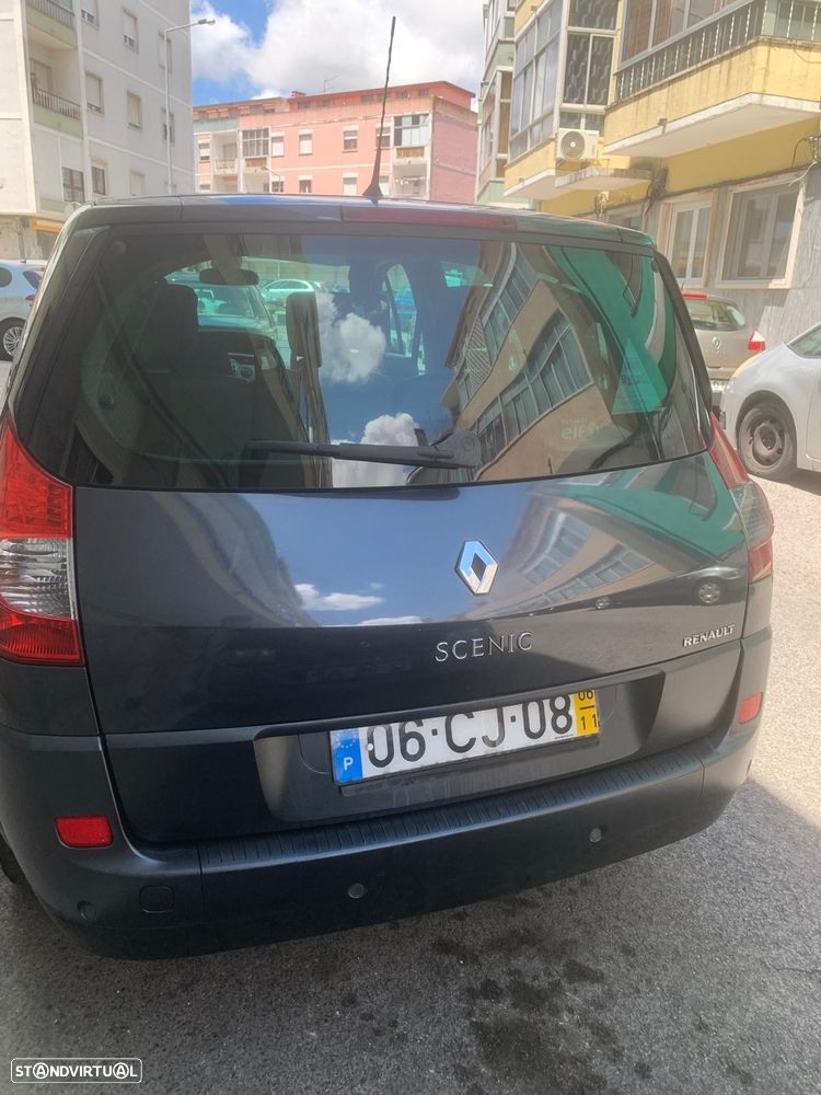 Renault Grand Scénic 1.5 dCi Confort - 4