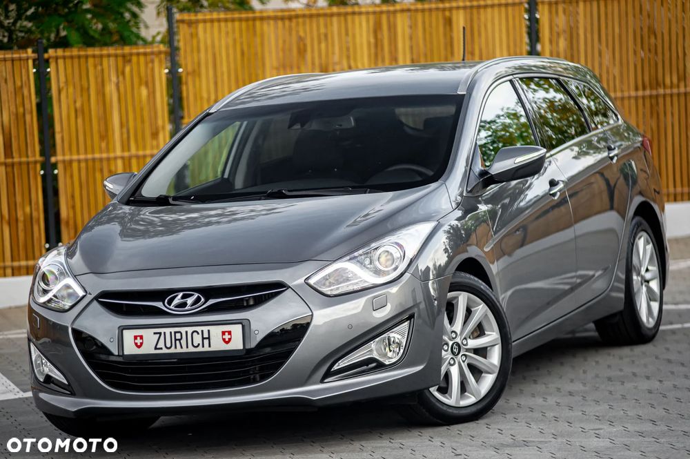 Hyundai i40 i40cw 1.7 CRDi Automatik Fifa World Cup Edition Gold - 14