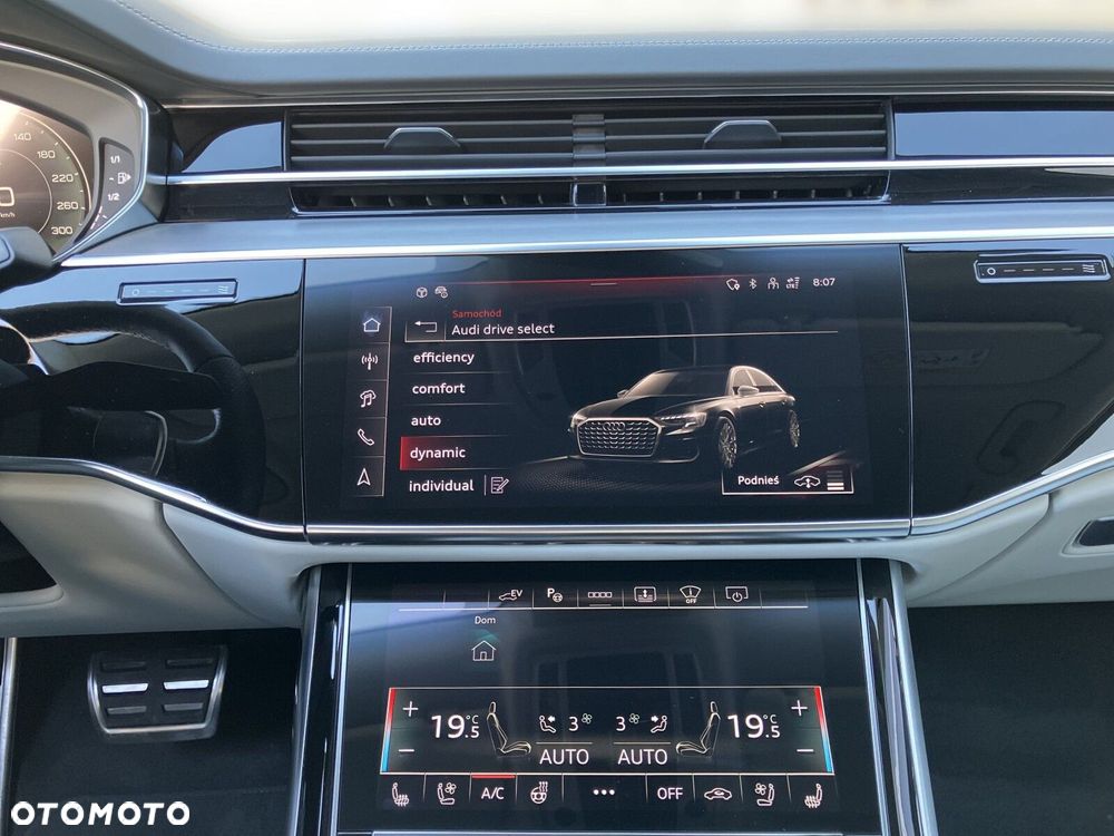 Audi A8 - 26