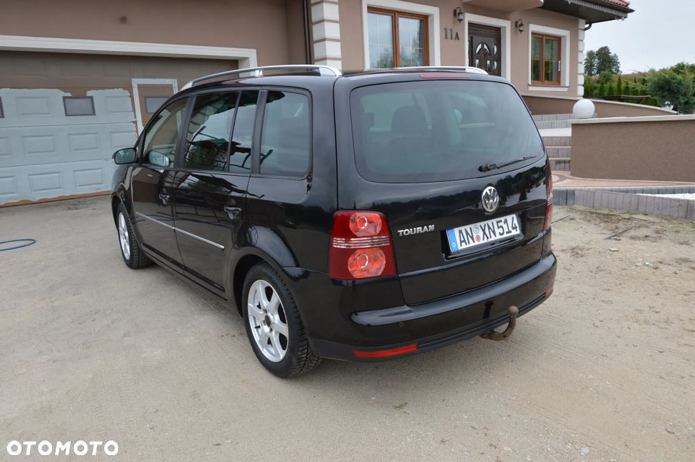 Volkswagen Touran 2.0 TDI Highline - 7
