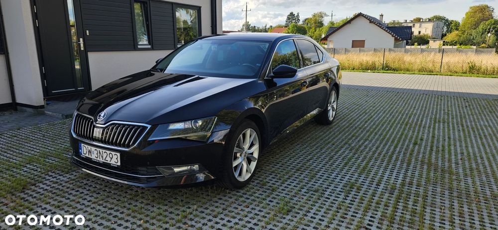 Skoda Superb 2.0 TDI Ambition DSG - 2