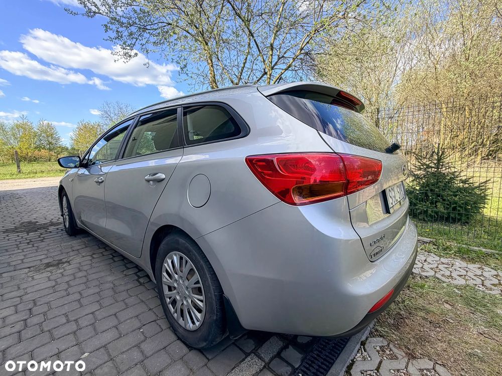 Kia Ceed 1.6 CRDi M - 4