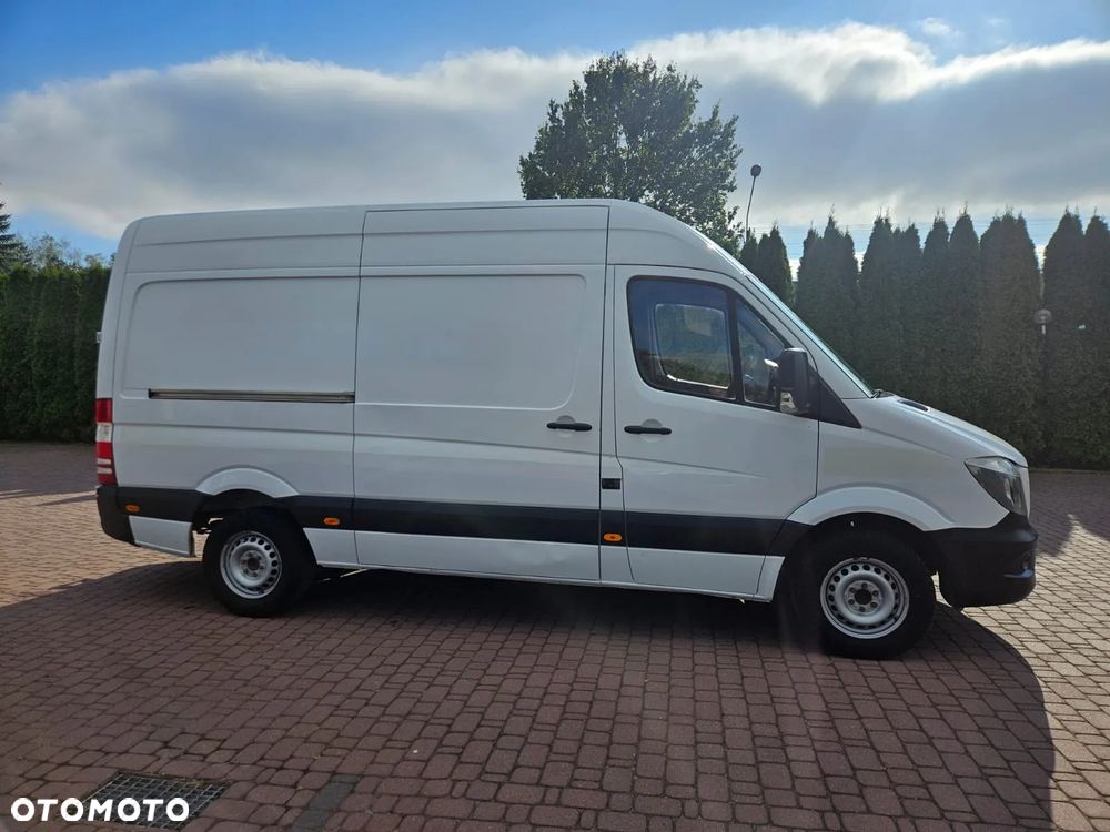 Mercedes-Benz SPRINTER - 4