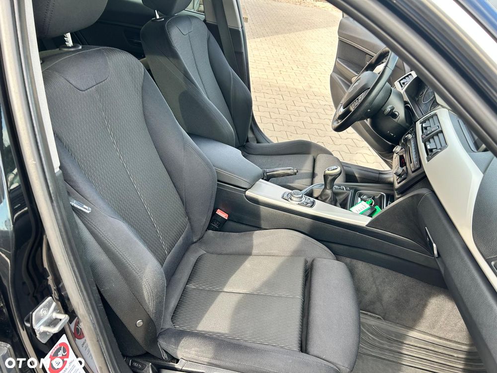 BMW Seria 3 320d - 28