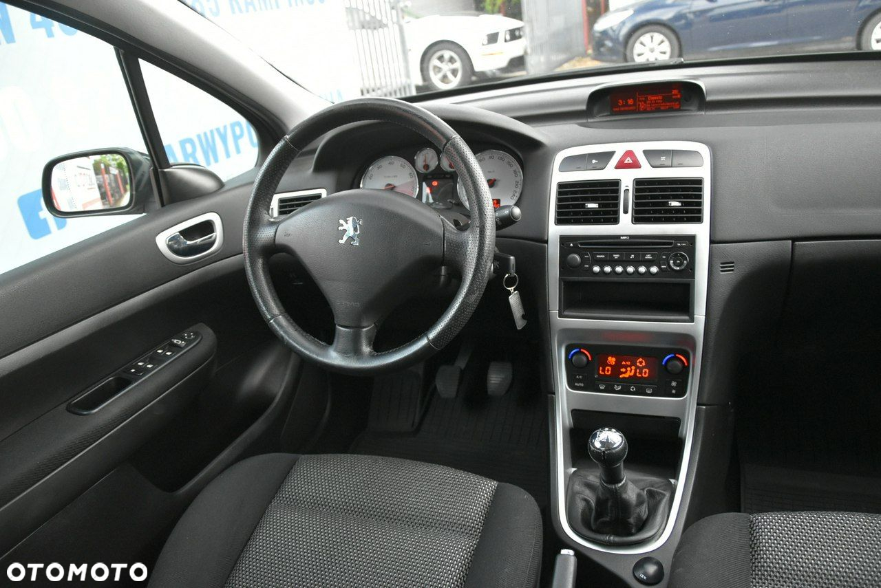 Peugeot 307 - 8