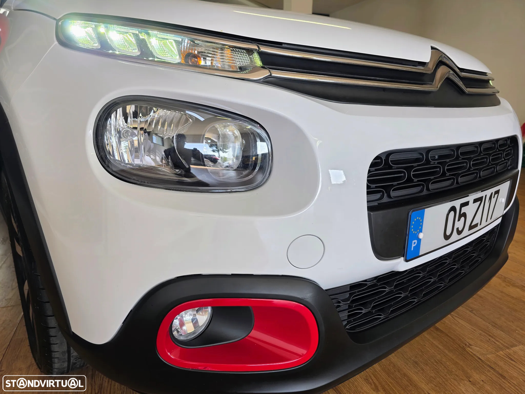 Citroën C3 1.2 PureTech Shine - 18