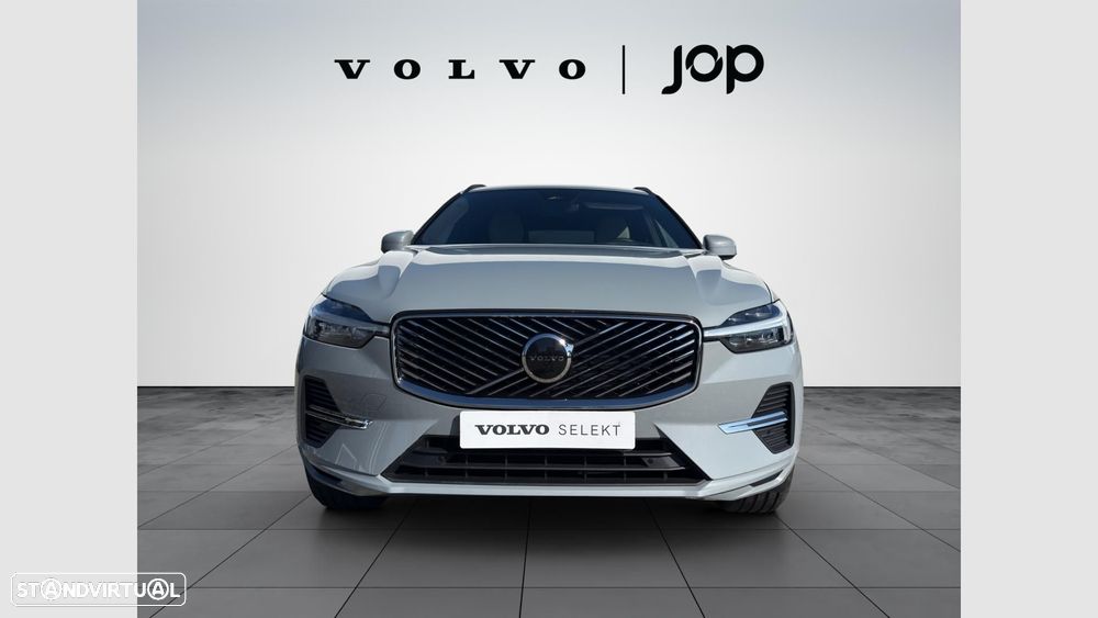 Volvo XC 60 2.0 T6 PHEV Core AWD - 8