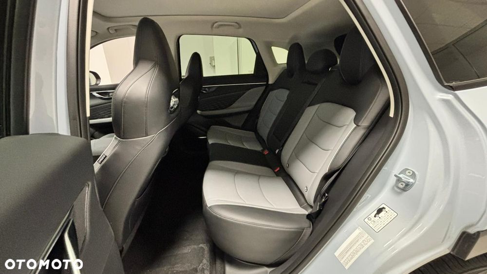 BAIC 5 Beijing 1.5T Business DCT - 12