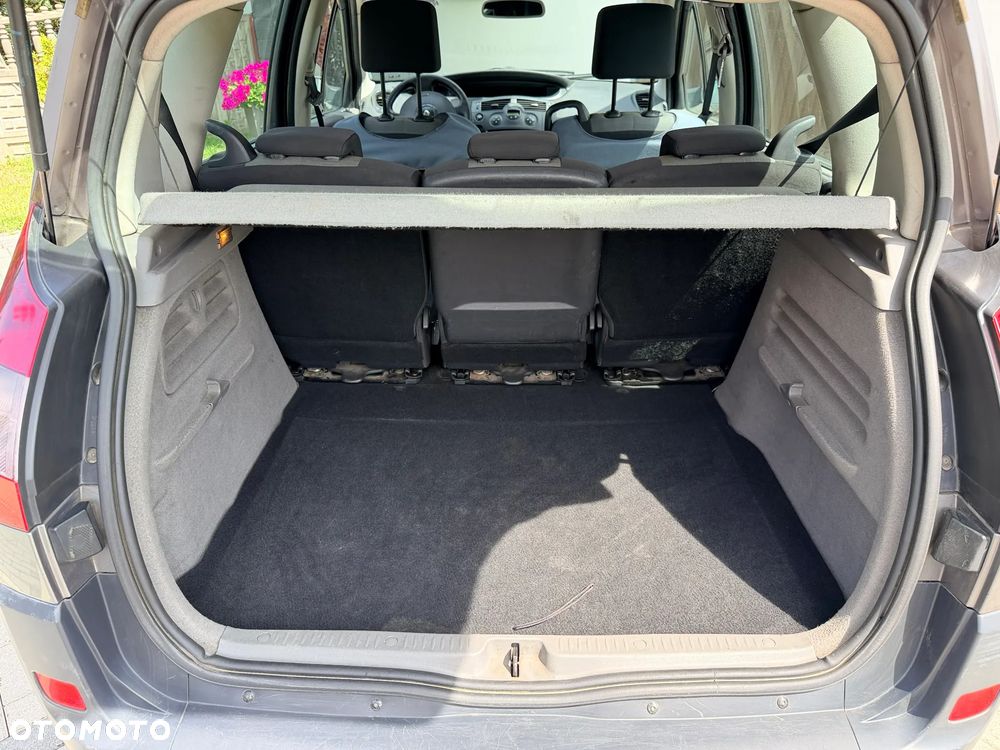 Renault Scenic - 10