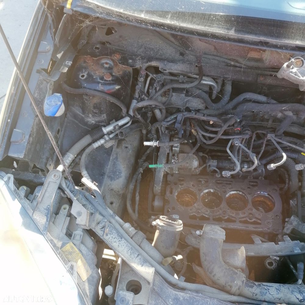 Dezmembrari  Ford C-MAX 1  2003  > 2010 1.6 TDCi Motorina - 3