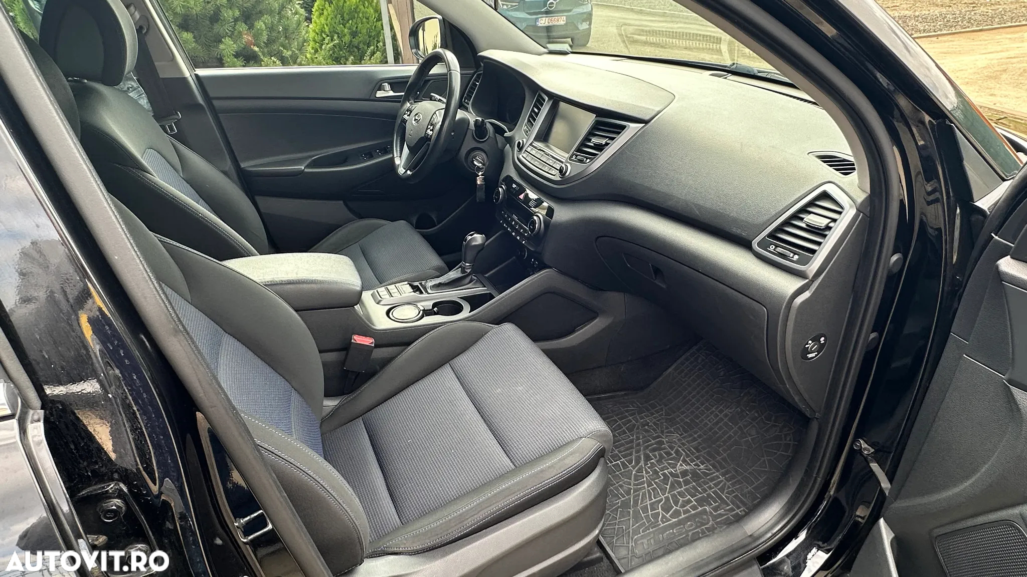 Hyundai Tucson 2.0 CRDI 4WD 6AT Premium+ - 10
