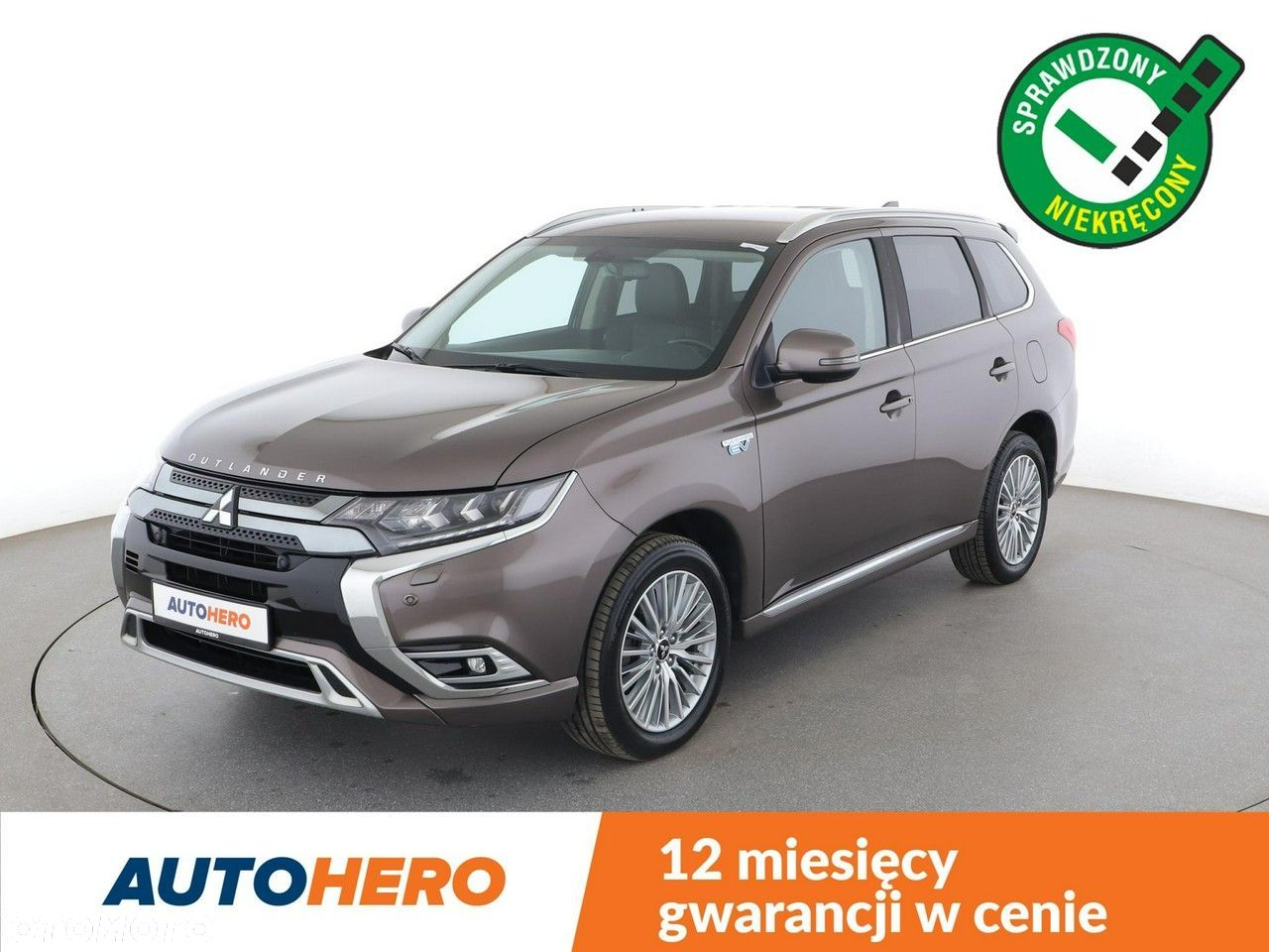 Mitsubishi Outlander 2.4 4WD Plug-In Hybrid - 1