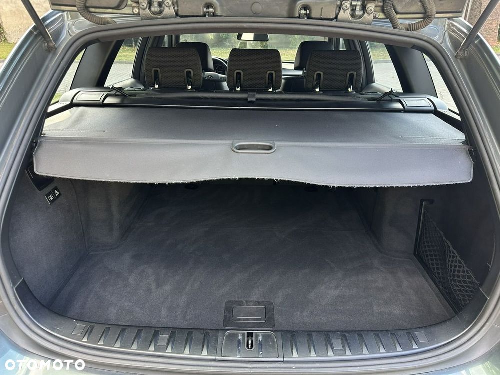 BMW Seria 3 - 39