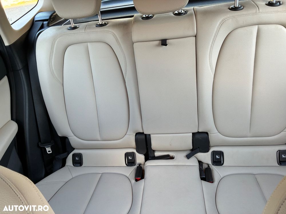BMW X1 - 17
