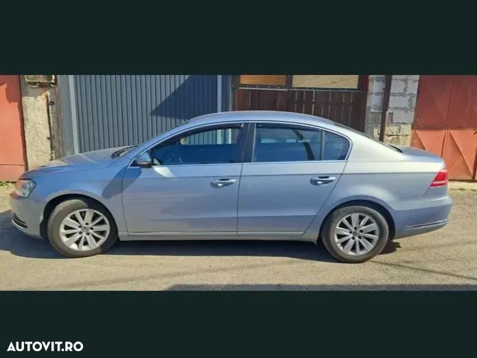 Volkswagen Passat 2.0 TDI DPF Blue TDI Comfortline - 1