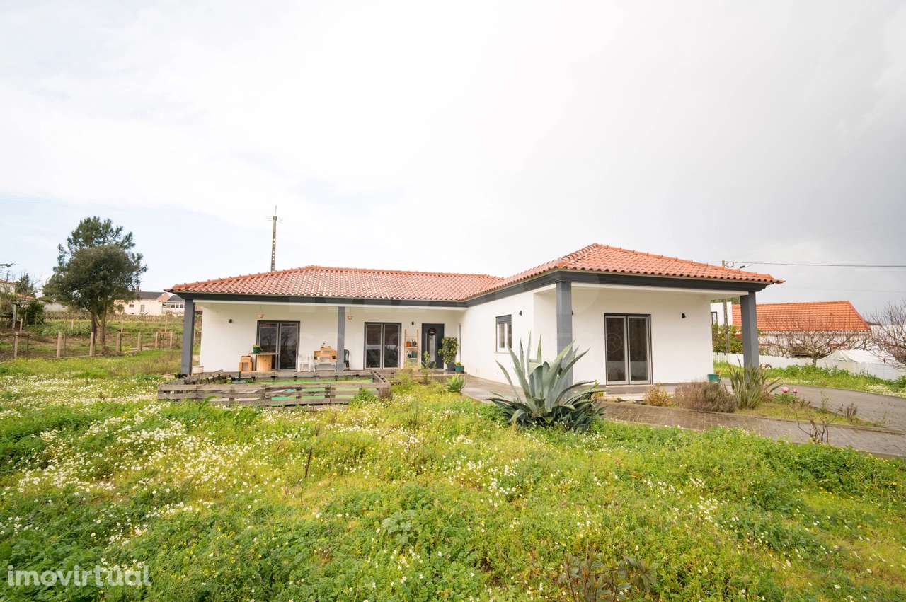 Moradia  T3 Independente na Vermelha - Grande imagem: 4/50