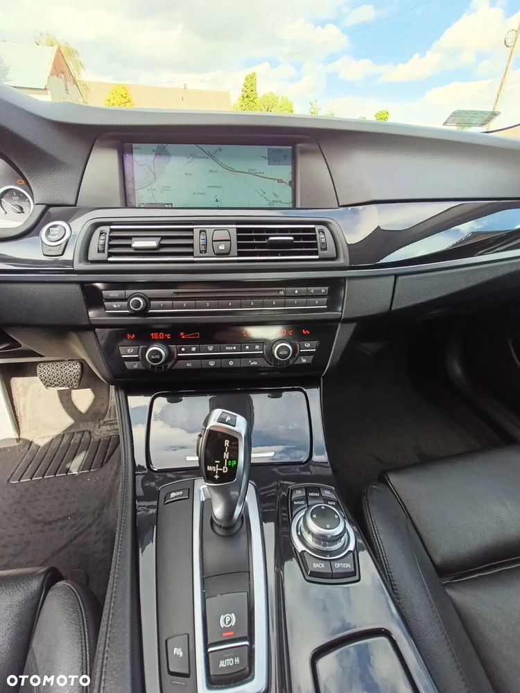 BMW Seria 5 - 32