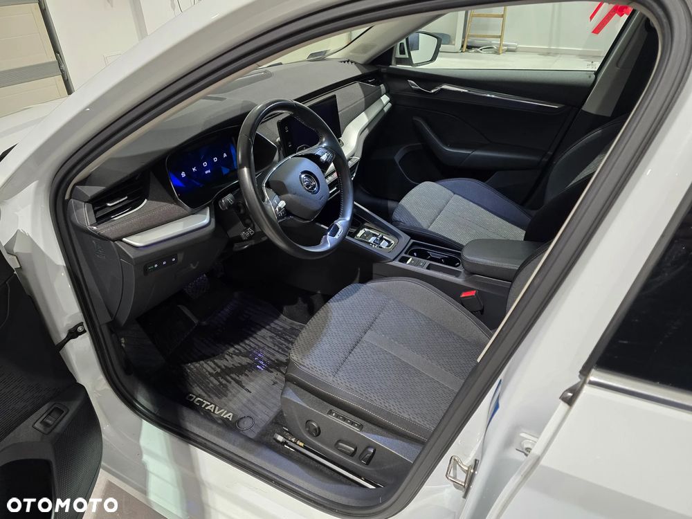 Skoda Octavia 2.0 TDI Style DSG - 12